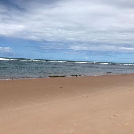 Flat Guarajuba Beira Da Praia Pe Na Areia Exterior foto